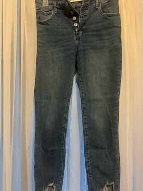 Abercrombie & Fitch Women's High Rise Super Skinny Ankle Jeans - 27/4 Short